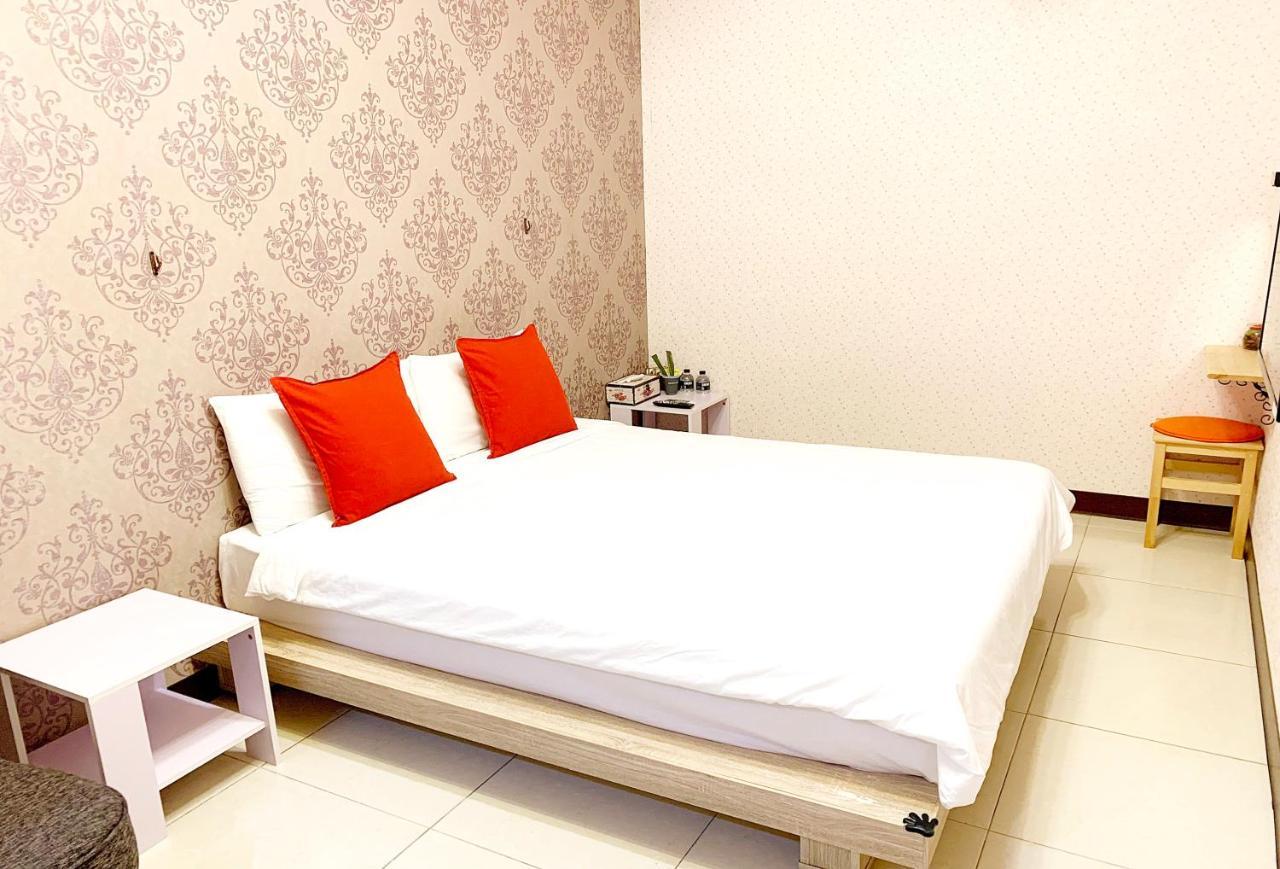 Snug-Nine Hotel Heng-ch'un Esterno foto