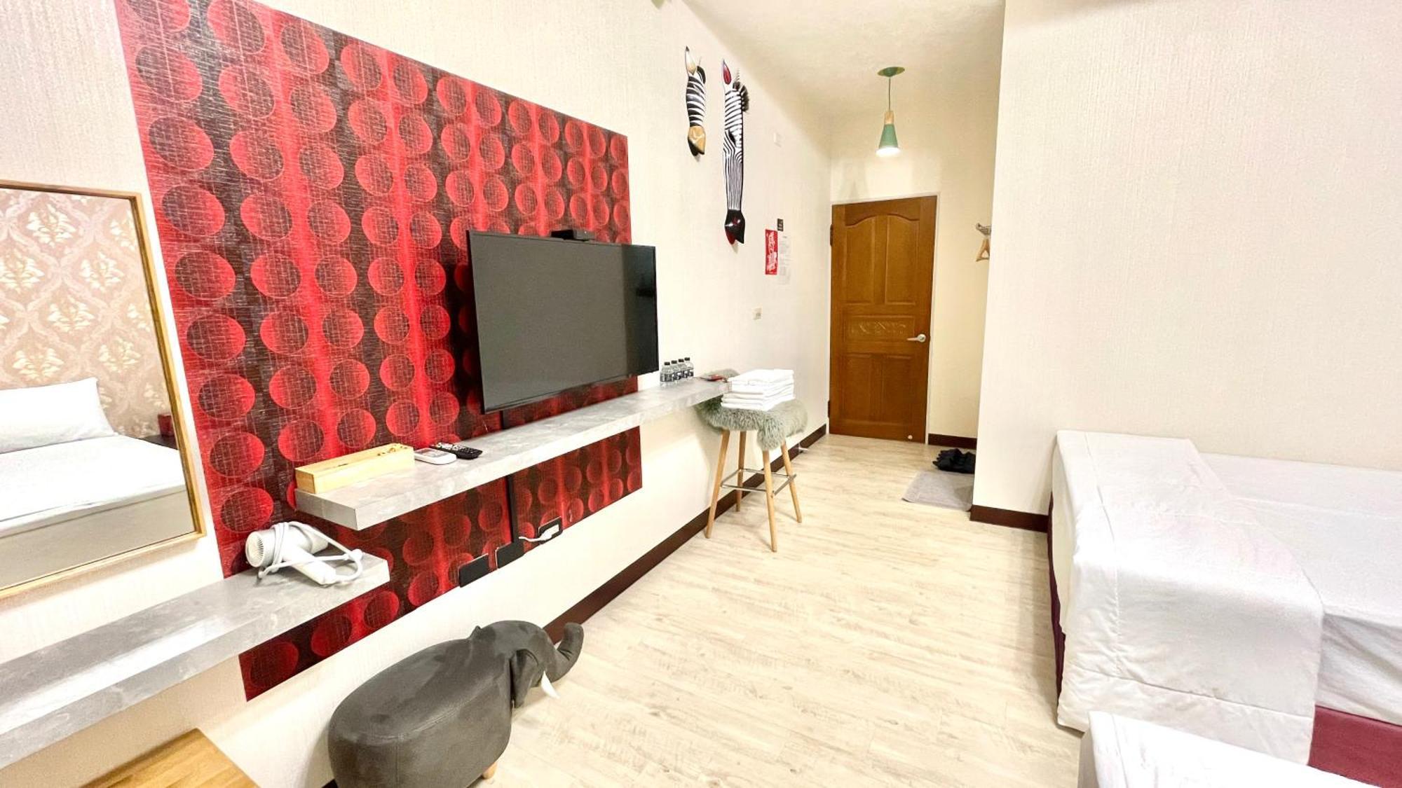 Snug-Nine Hotel Heng-ch'un Esterno foto